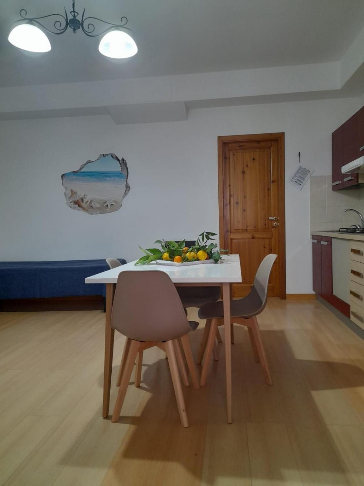 Casa Sole E Luna Canneto  Rum bild