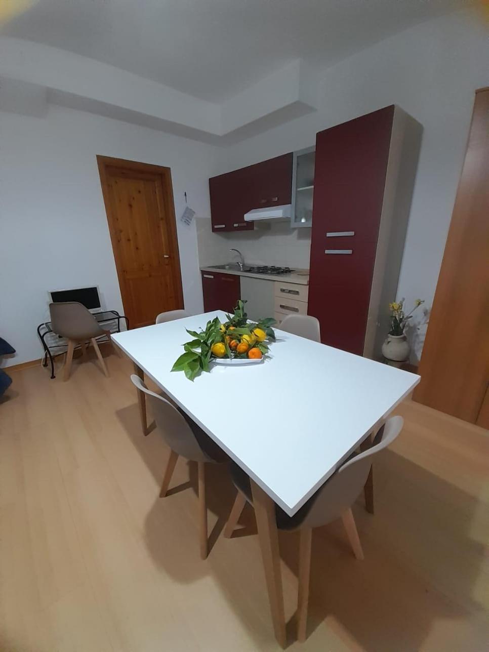 Casa Sole E Luna Canneto  Rum bild